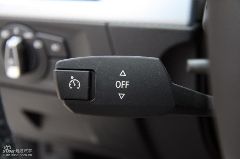 BMW 325i M运动型内饰实拍图