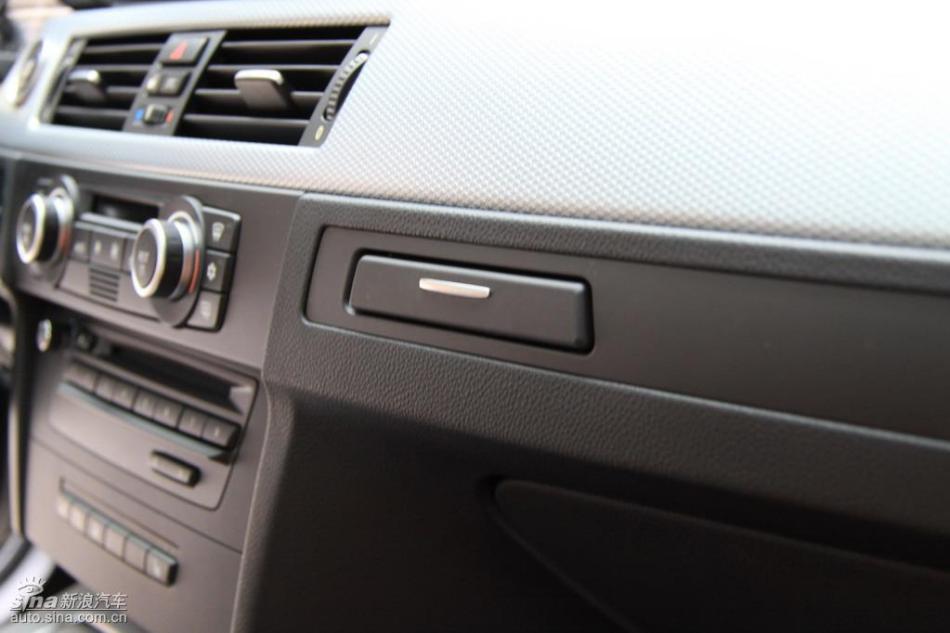 BMW 325i M运动型内饰实拍图