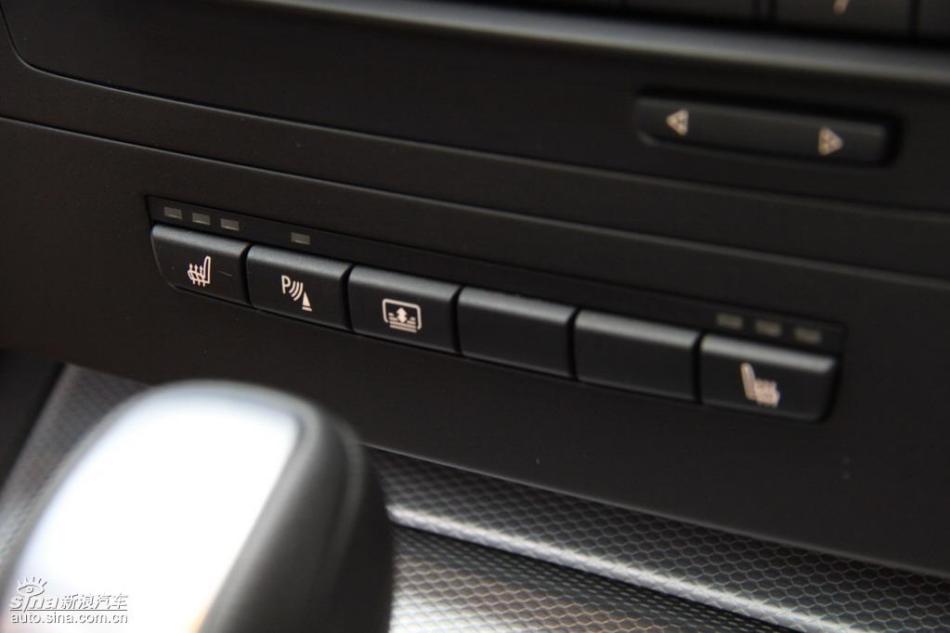 BMW 325i M运动型内饰实拍图