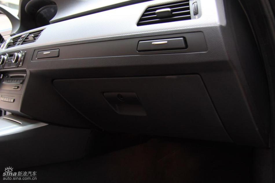 BMW 325i M运动型内饰实拍图