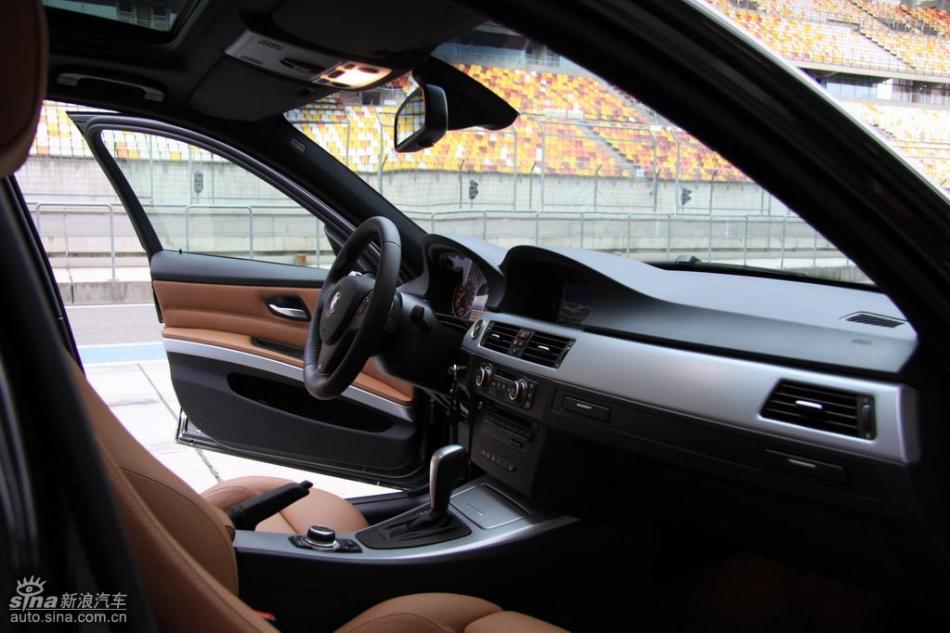 BMW 325i M运动型内饰实拍图