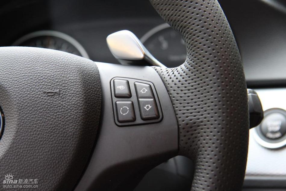 BMW 325i M运动型内饰实拍图