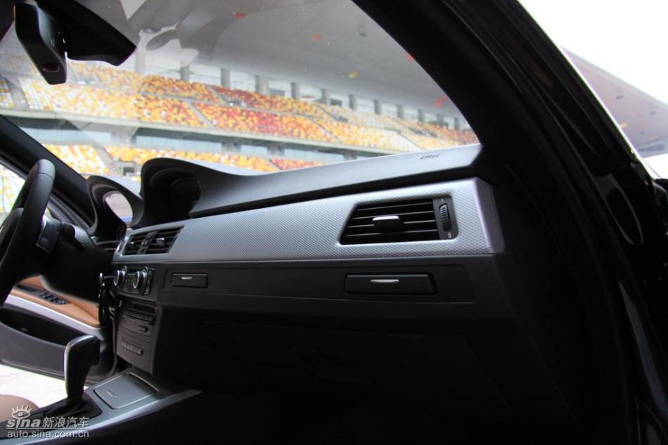 BMW 325i M运动型内饰实拍图