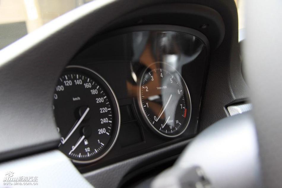 BMW 325i M运动型内饰实拍图