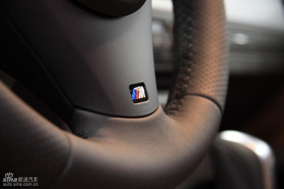 BMW 325i M运动型内饰实拍图