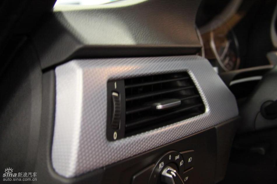 BMW 325i M运动型内饰实拍图