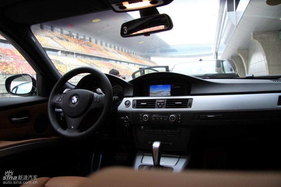 BMW 325i M运动型内饰实拍图