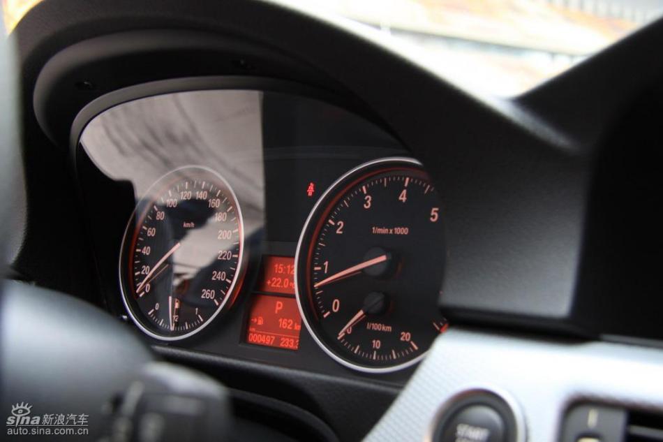 BMW 325i M运动型内饰实拍图