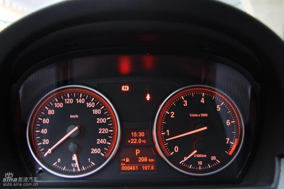 BMW 325i M运动型内饰实拍图