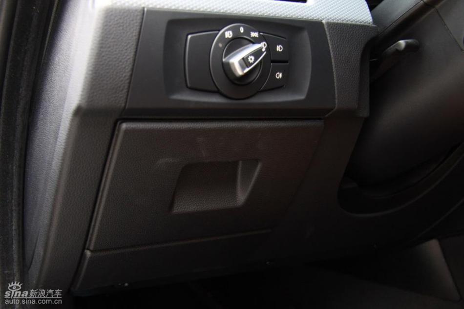 BMW 325i M运动型内饰实拍图