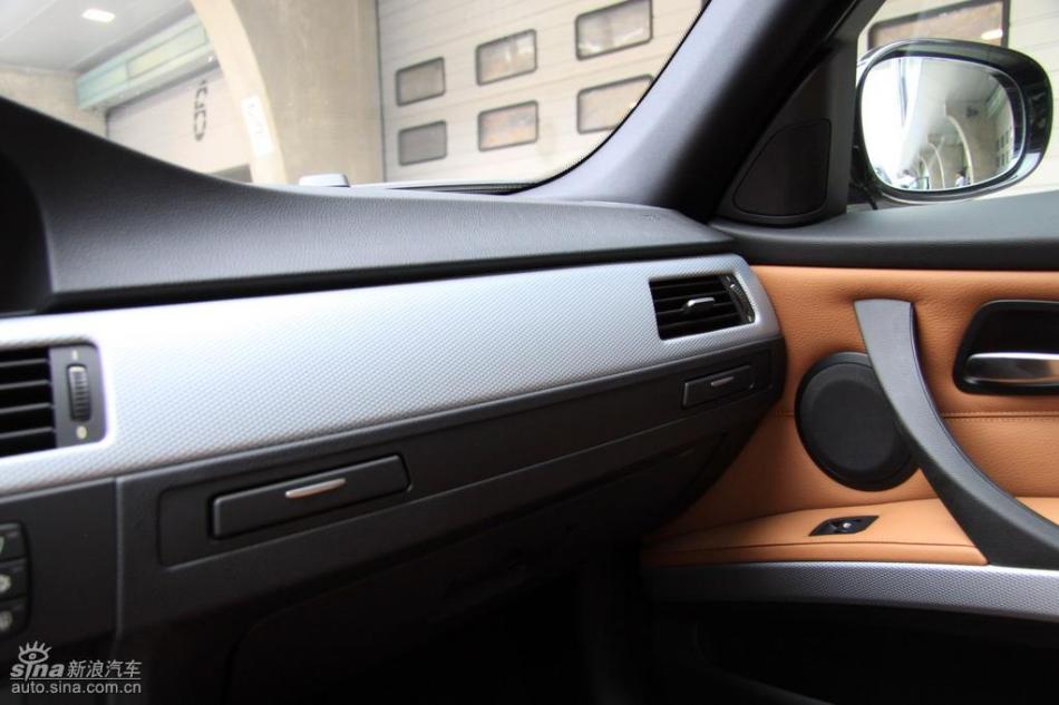 BMW 325i M运动型内饰实拍图