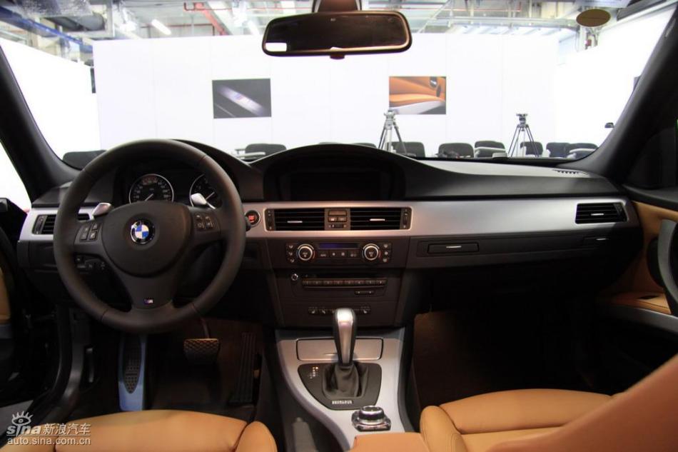 BMW 325i M运动型内饰实拍图