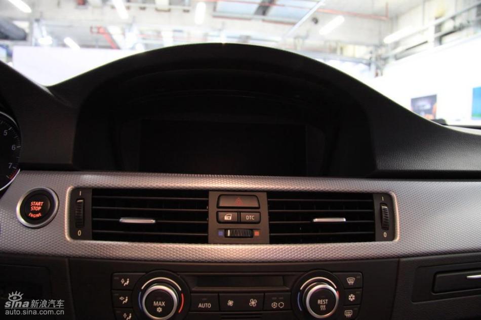 BMW 325i M运动型内饰实拍图