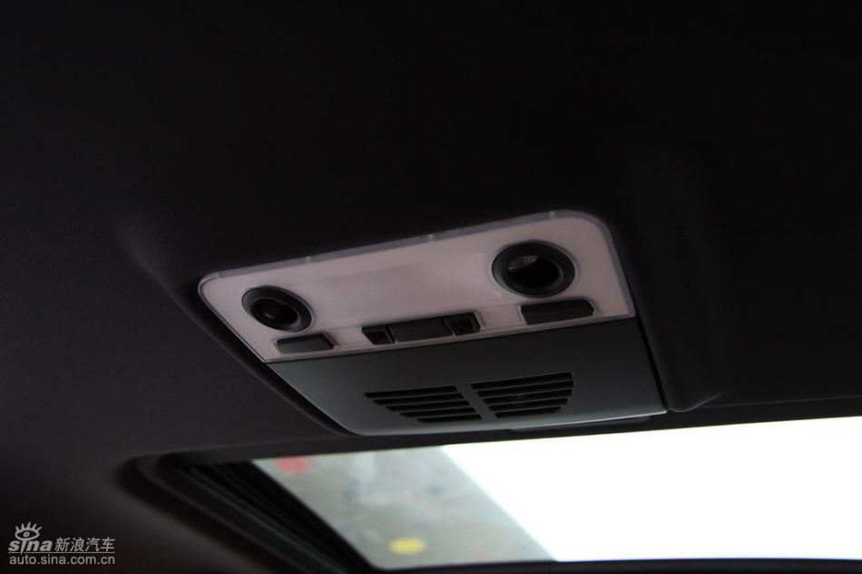 BMW 325i M运动型内饰实拍图