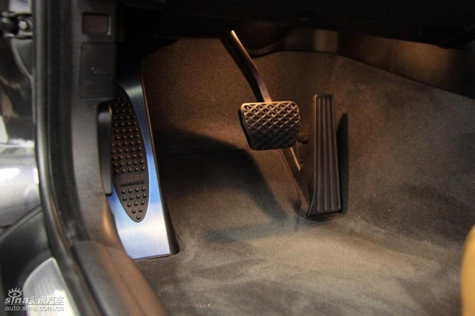 BMW 325i M运动型内饰实拍图