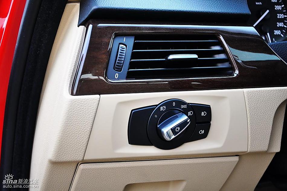 全新宝马3系试车实拍图 内饰