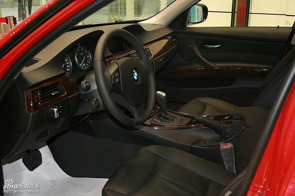 宝马新3系轿车到店实拍