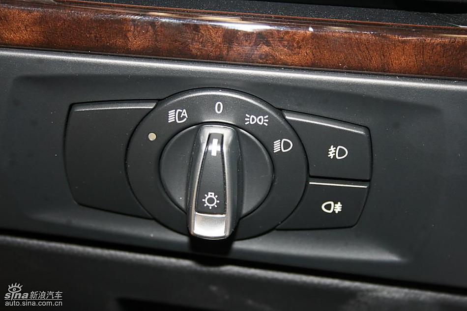 宝马新3系轿车到店实拍