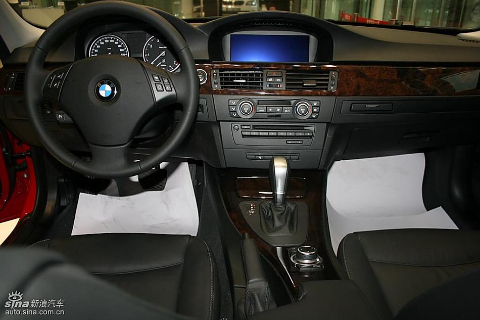 宝马新3系轿车到店实拍