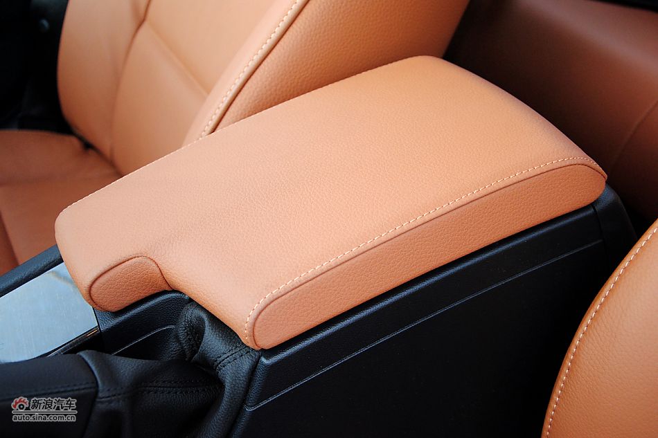 2011款宝马3系高清实拍