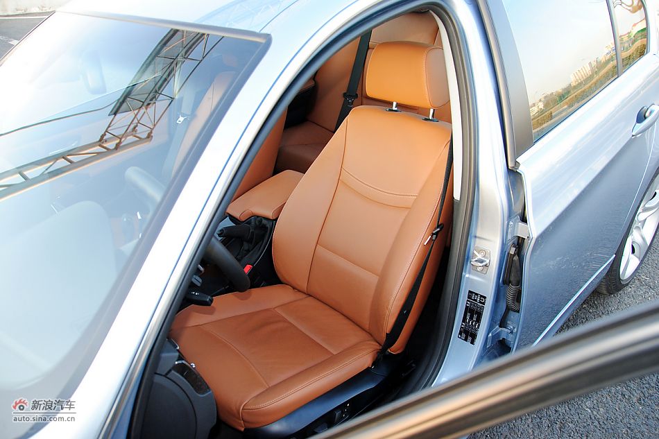 2011款宝马3系高清实拍