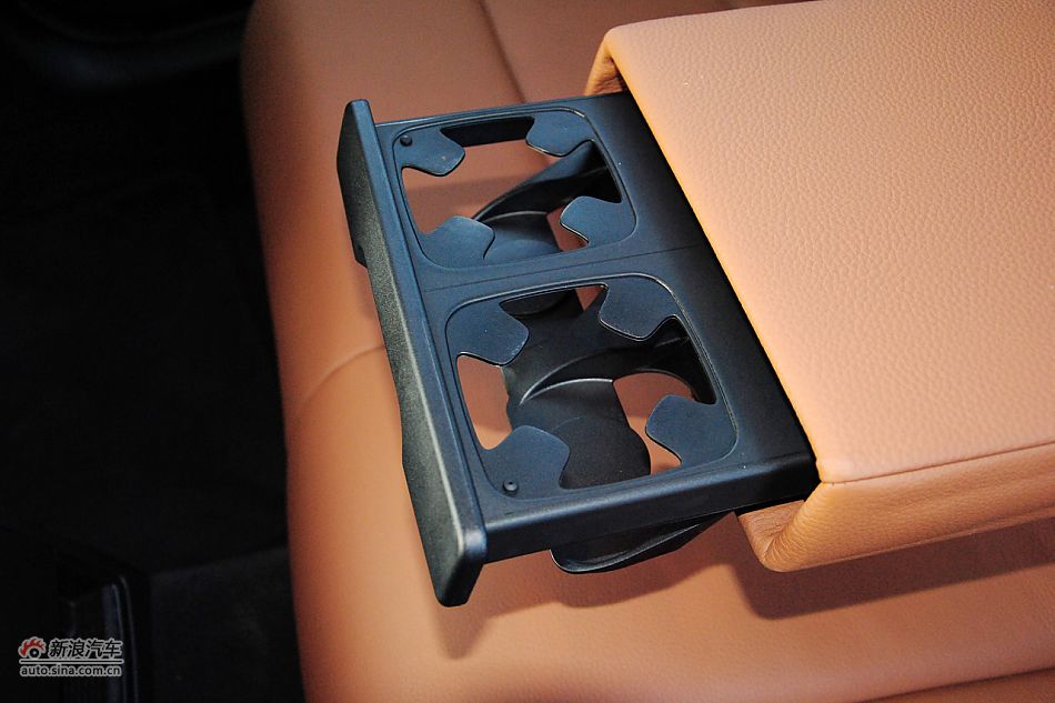 2011款宝马3系高清实拍