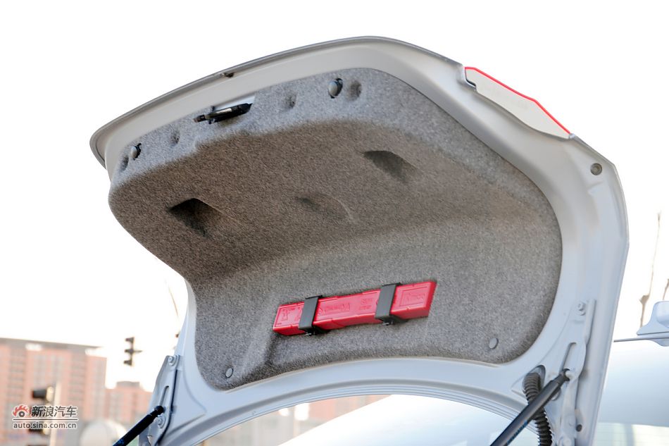 2011款宝马3系高清实拍