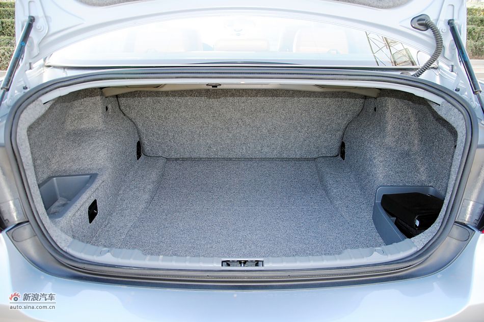 2011款宝马3系高清实拍