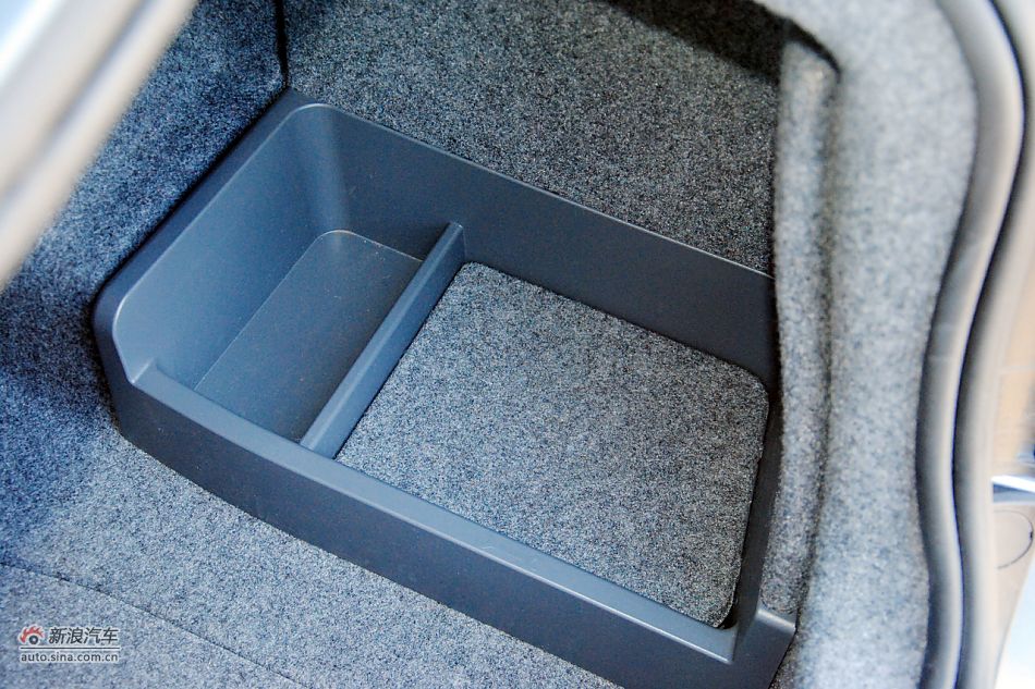 2011款宝马3系高清实拍