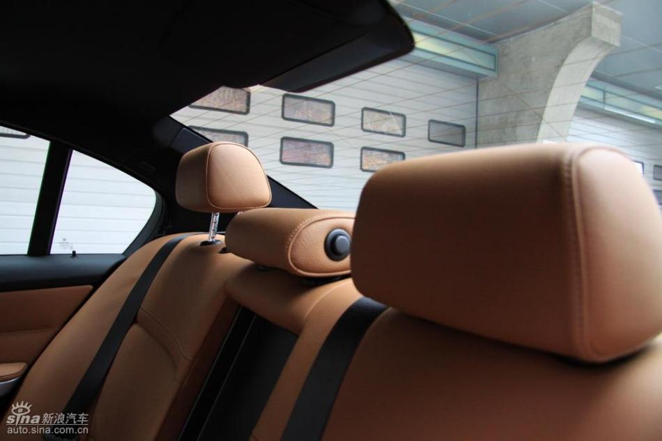 BMW 325i M运动型内饰实拍图