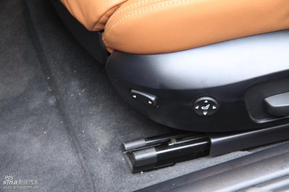 BMW 325i M运动型内饰实拍图