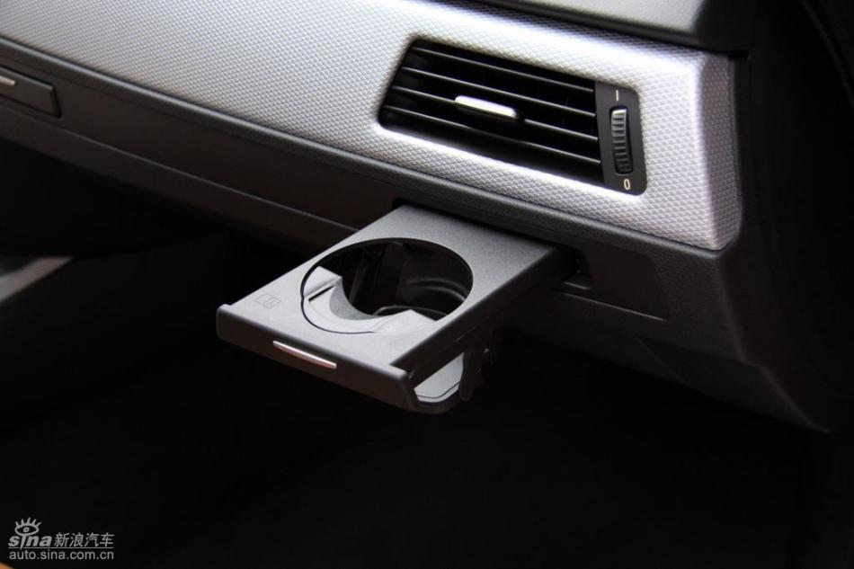 BMW 325i M运动型内饰实拍图