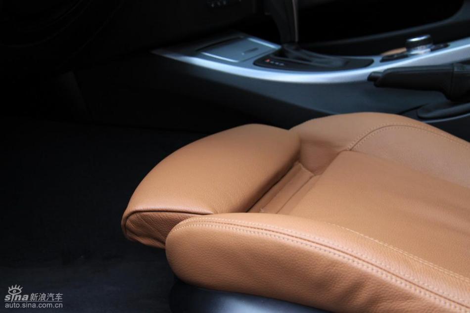 BMW 325i M运动型内饰实拍图