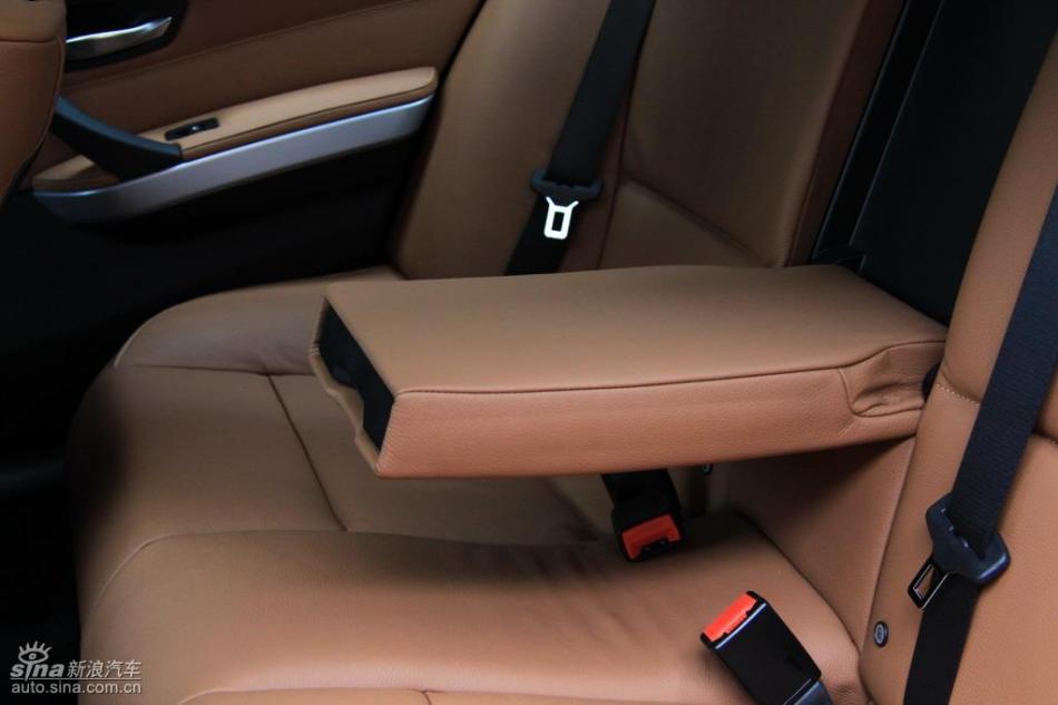 BMW 325i M运动型内饰实拍图