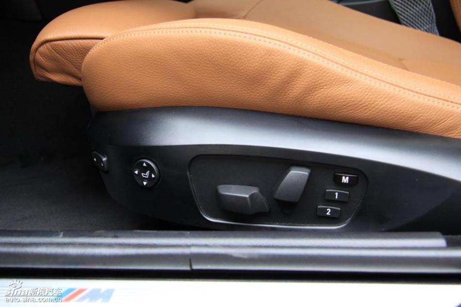 BMW 325i M运动型内饰实拍图