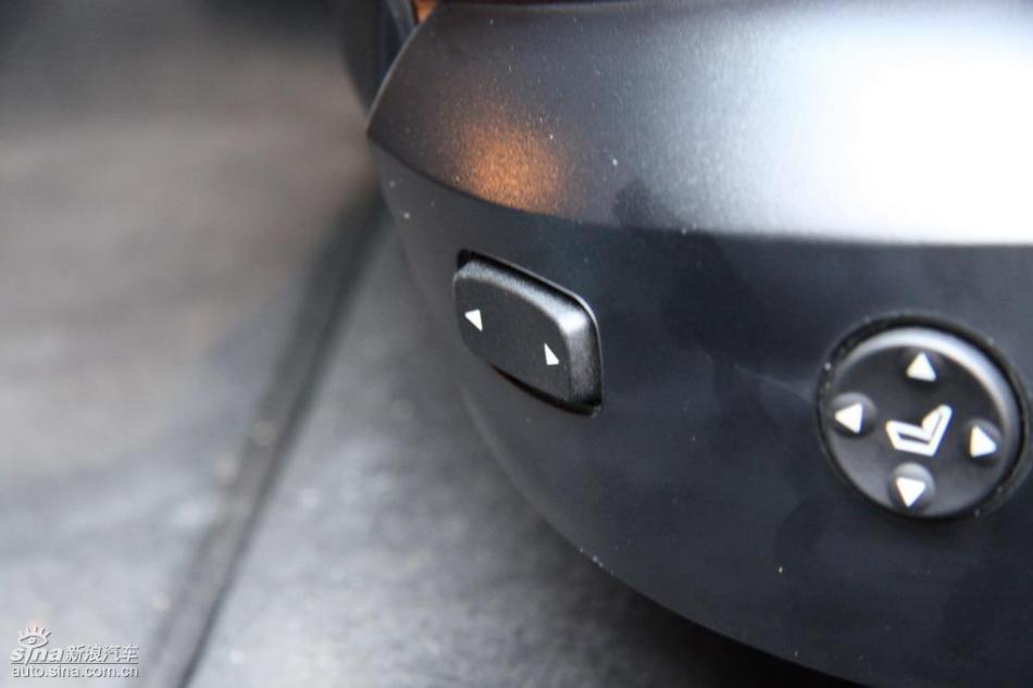 BMW 325i M运动型内饰实拍图