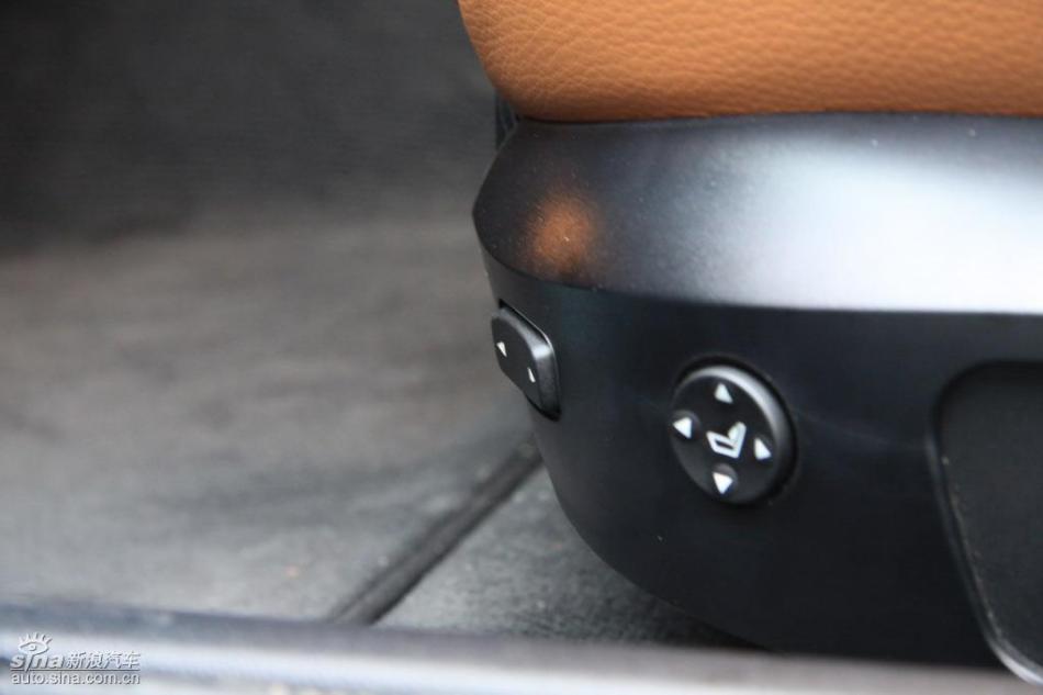 BMW 325i M运动型内饰实拍图