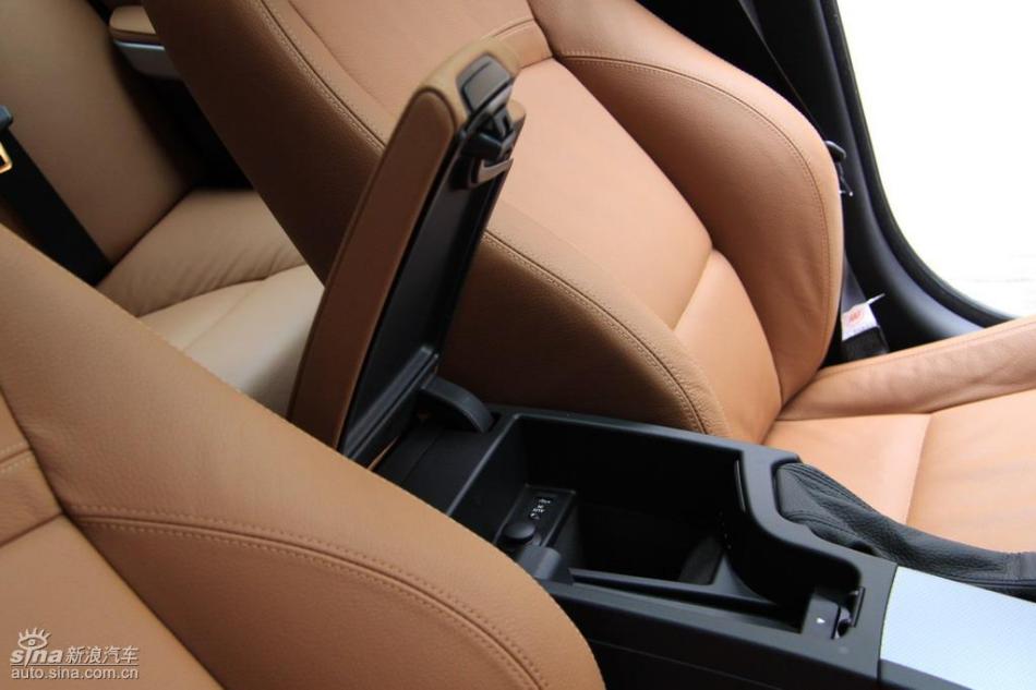 BMW 325i M运动型内饰实拍图