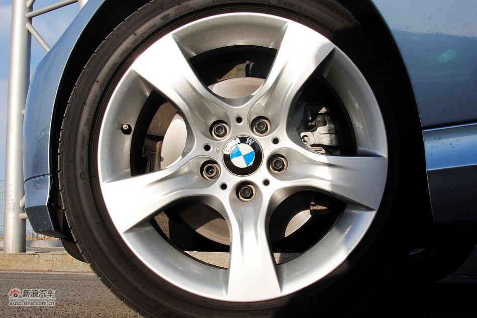 2011款宝马3系高清实拍
