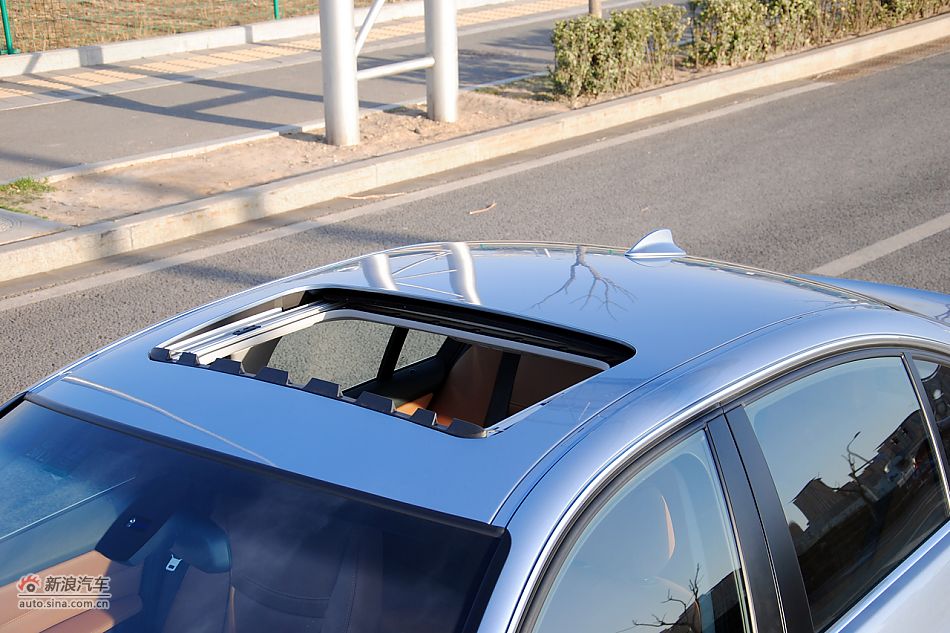 2011款宝马3系高清实拍