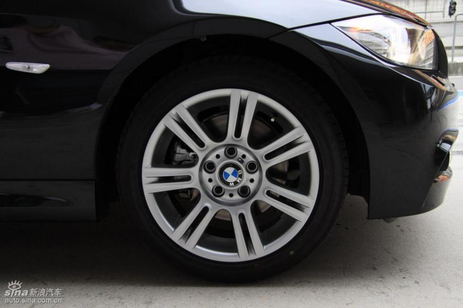 BMW 325i M运动型外观实拍图