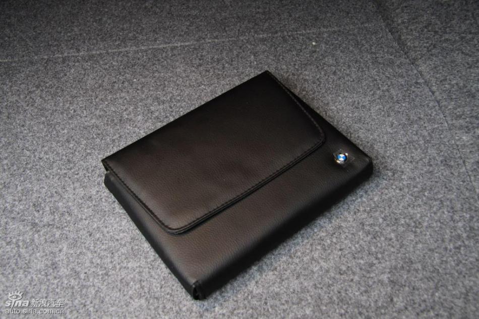 BMW 325i M运动型外观实拍图