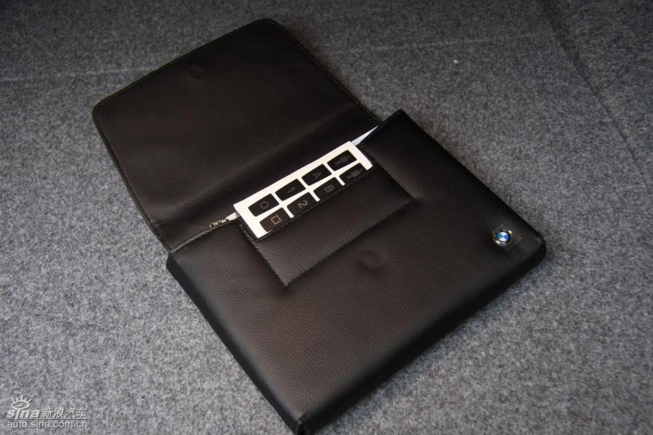 BMW 325i M运动型外观实拍图