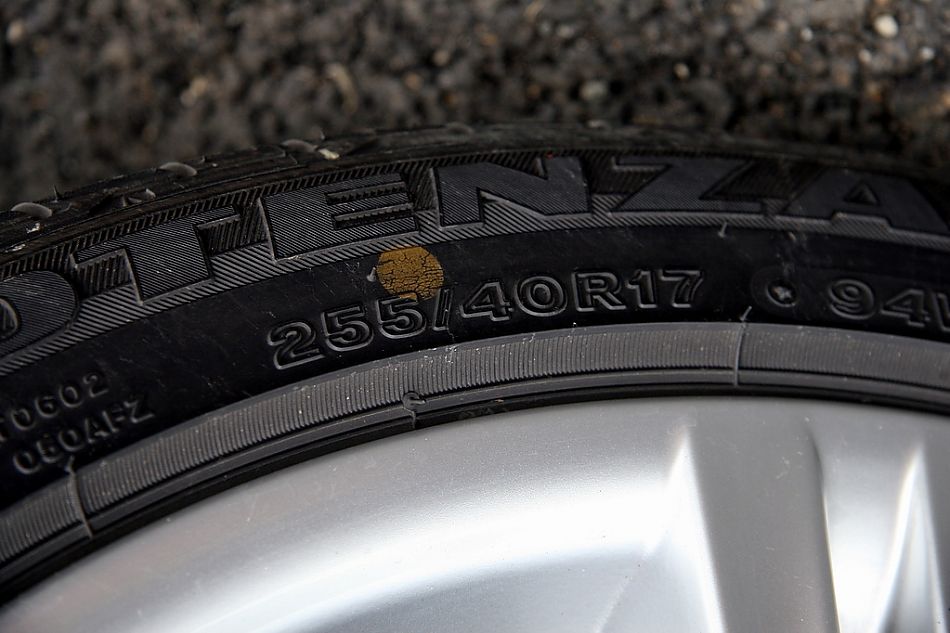 325i豪华运动型外观细节