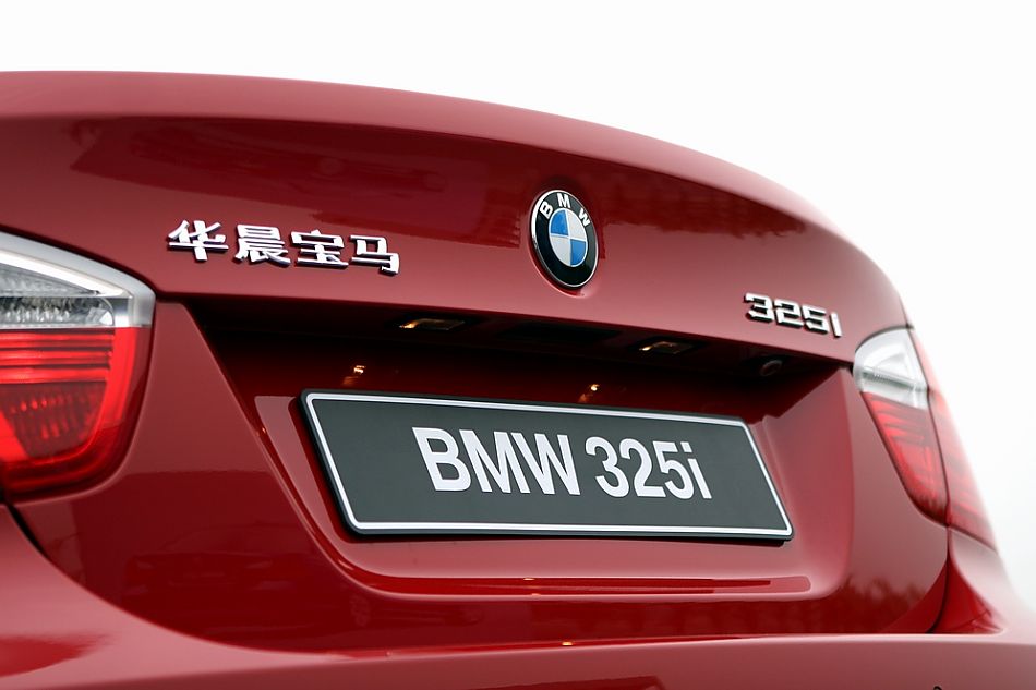 325i豪华运动型外观细节