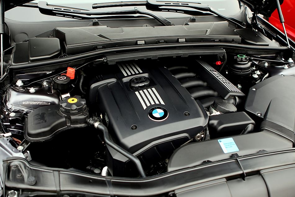 325i豪华运动型外观细节