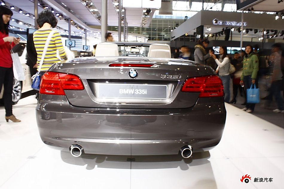 宝马335i敞篷版