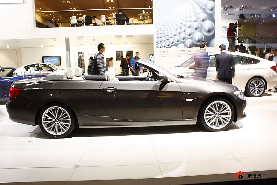 宝马335i敞篷版