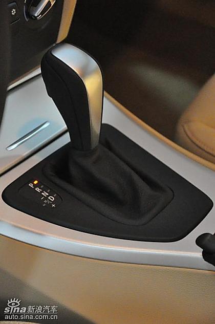 宝马318i进取型上市现场图