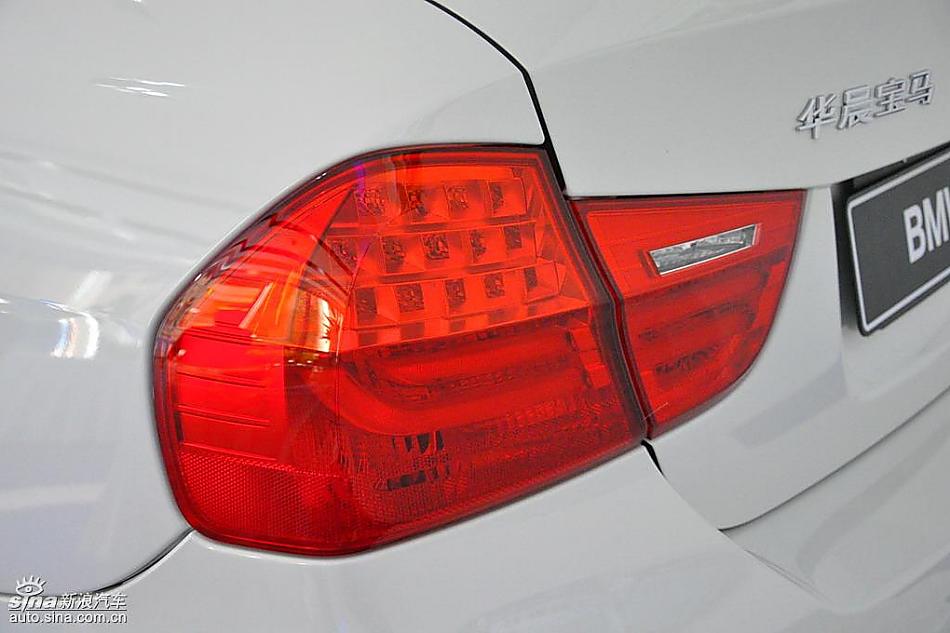 宝马318i进取型上市现场图